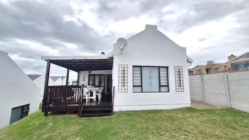 2 Bedroom Property for Sale in Tergniet Western Cape
